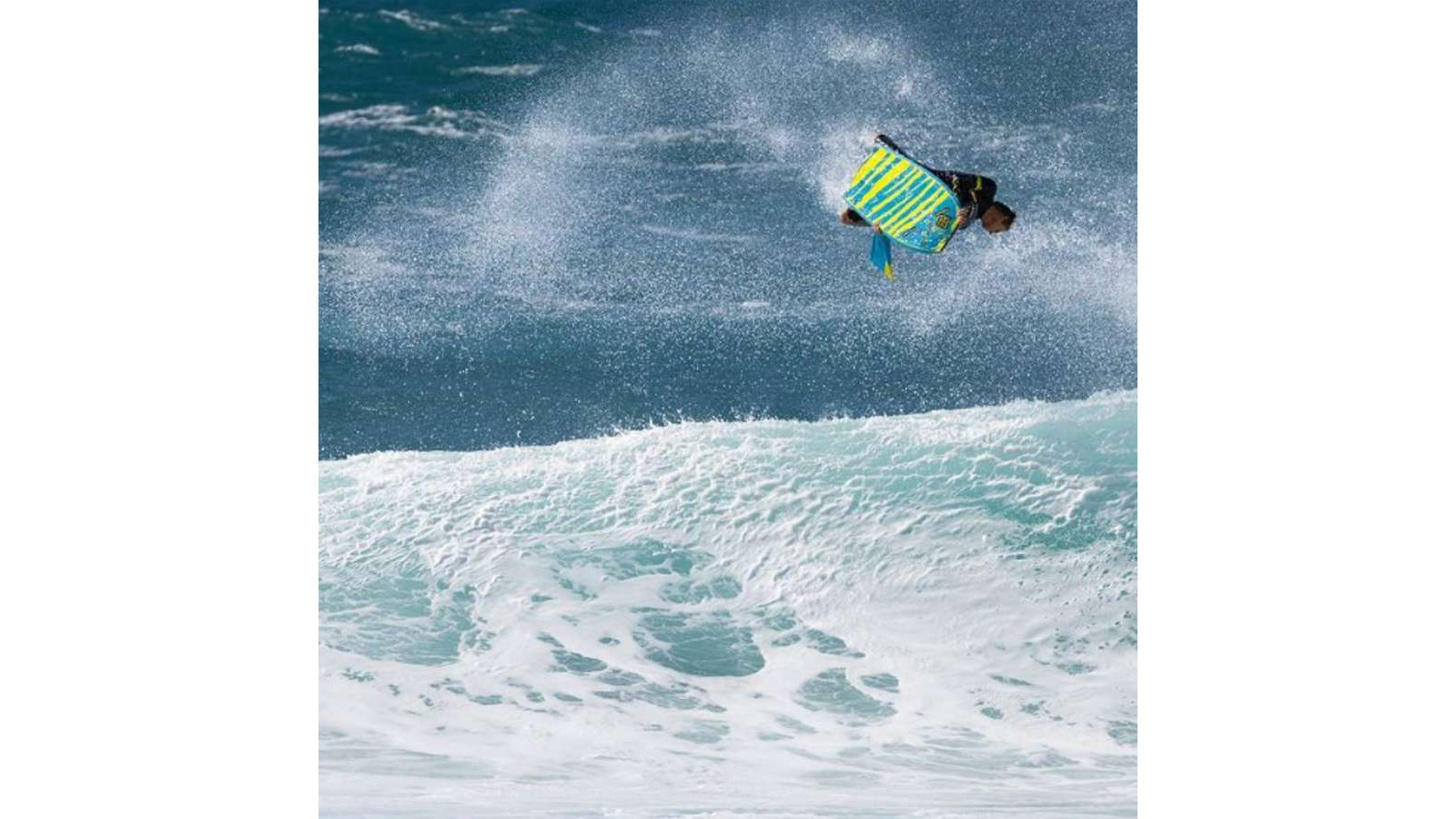 The Banzai Pipeline Early Season